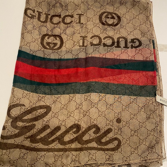 Gucci 💯 Silk Scarf - Picture 1 of 5